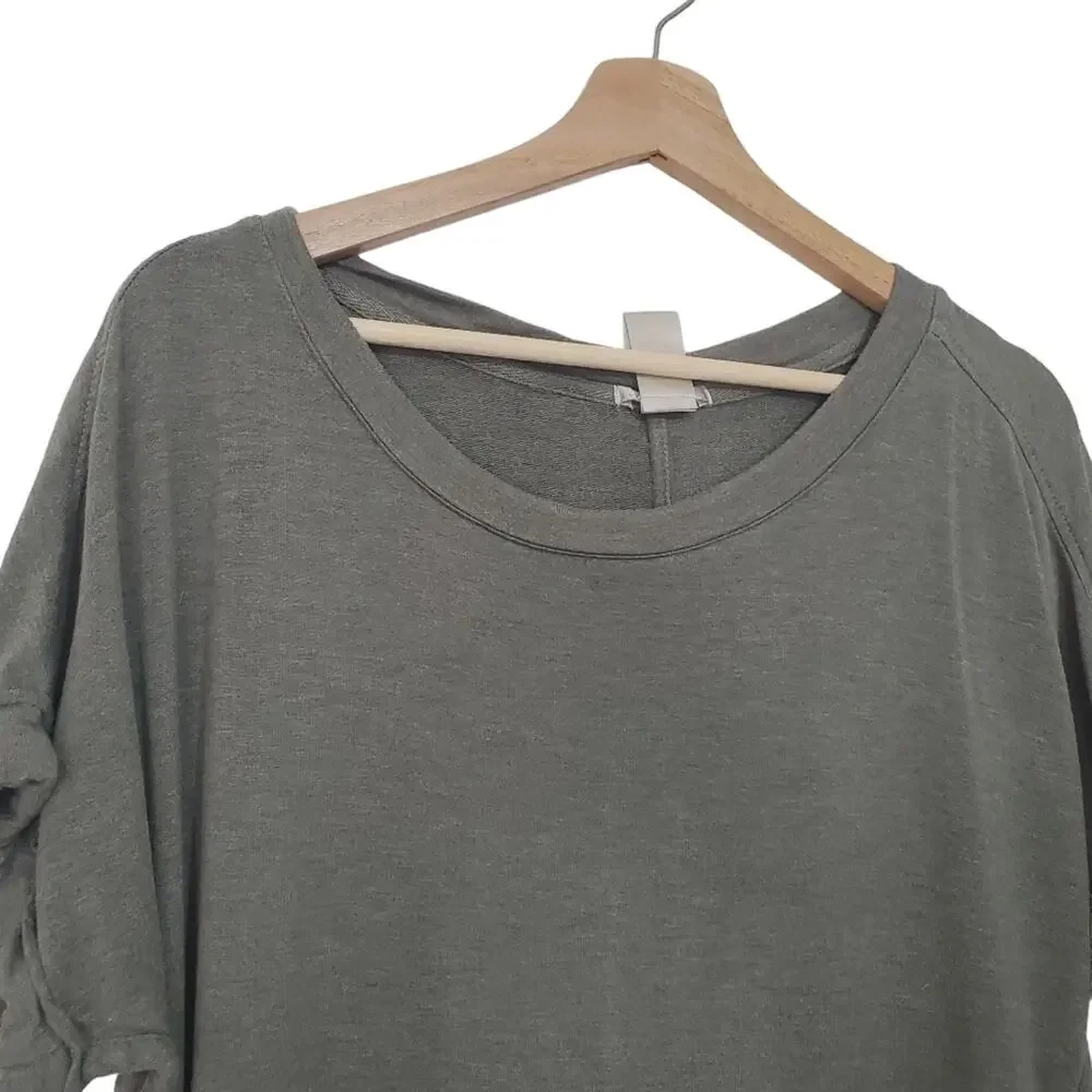 Matty M | Weighted Cuffed Short Sleeve Rounded Hem Tee